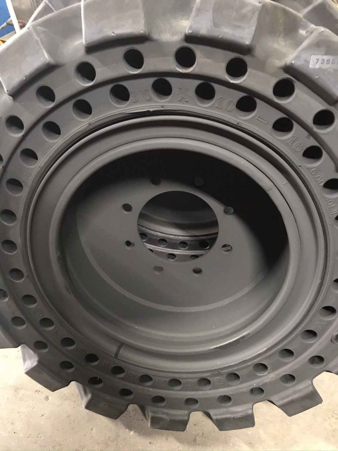 Bobcat Solid Tires 12 16.5 Ets Equipments